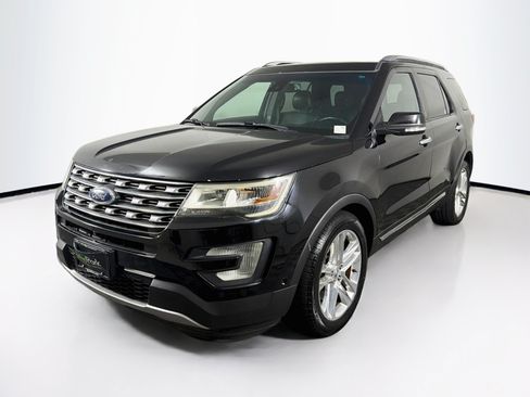 Used 2016 Ford Explorer Limited w/ Equipment Group 301A FWD image 3