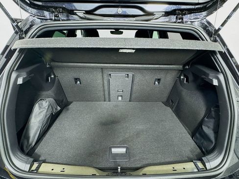 Used 2023 Volkswagen Golf 20th Anniversary Edition image 34