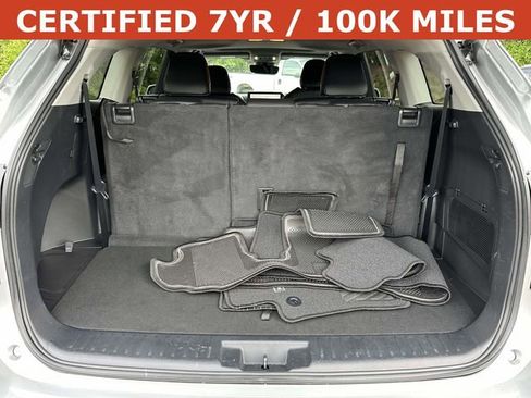 Used 2023 Toyota Highlander XLE FWD image 12