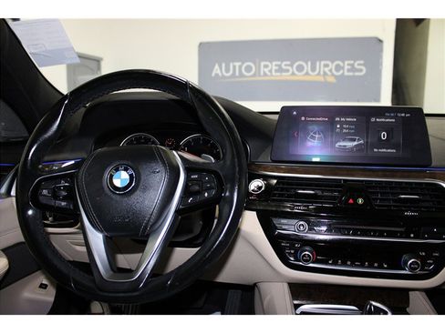 Used 2018 BMW 640i Gran Turismo xDrive w/ M Sport Package image 40