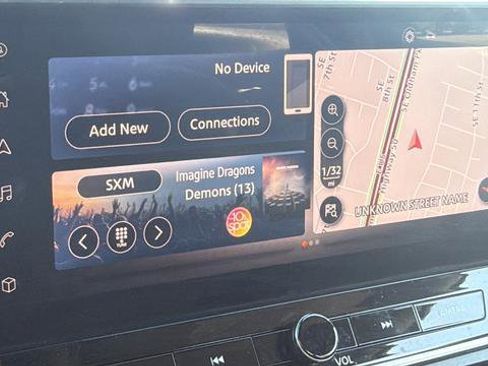 Used 2024 Nissan Altima 2.5 SR w/ SR Premium Package FWD image 15