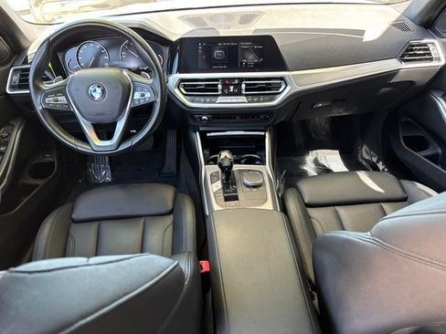 Used 2019 BMW 330i Sedan RWD image 12