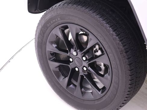 Used 2023 Jeep Wrangler Altitude image 15