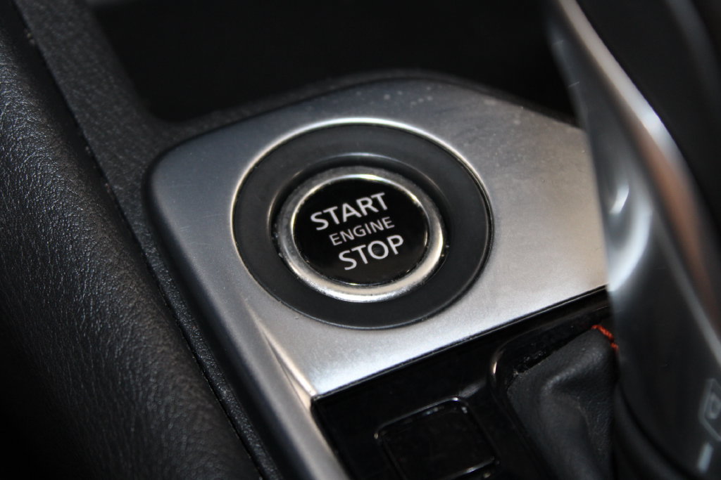 Used 2025 Nissan Sentra SR FWD image 37