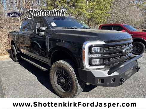 Used 2023 Ford F250 XLT w/ Black Appearance Package image 1
