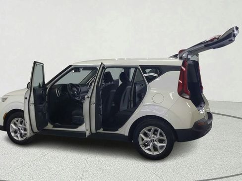 Used 2021 Kia Soul S FWD image 23