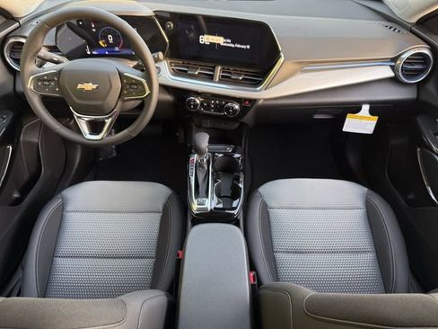 New 2026 Chevrolet Trax LT w/ Driver Confidence Package image 11