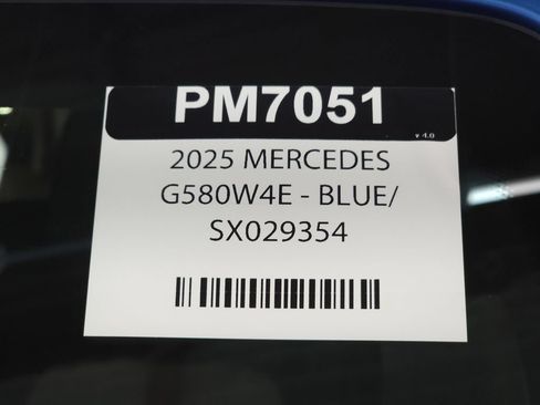 Used 2025 Mercedes-Benz G 580 w/ EQ Technology image 40