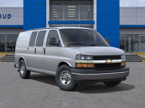 New 2026 Chevrolet Express 3500 3500 Regular Wheelbase w/ Driver Convenience Package image 31