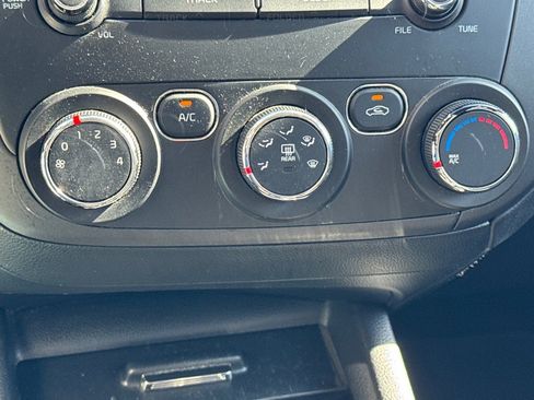 Used 2017 Kia Forte LX w/ LX Popular Package image 11