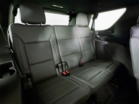 Used 2021 GMC Yukon Denali w/ Denali Premium Package image 14