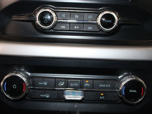 Used 2023 Ford F150 XLT w/ Equipment Group 301A Mid image 30