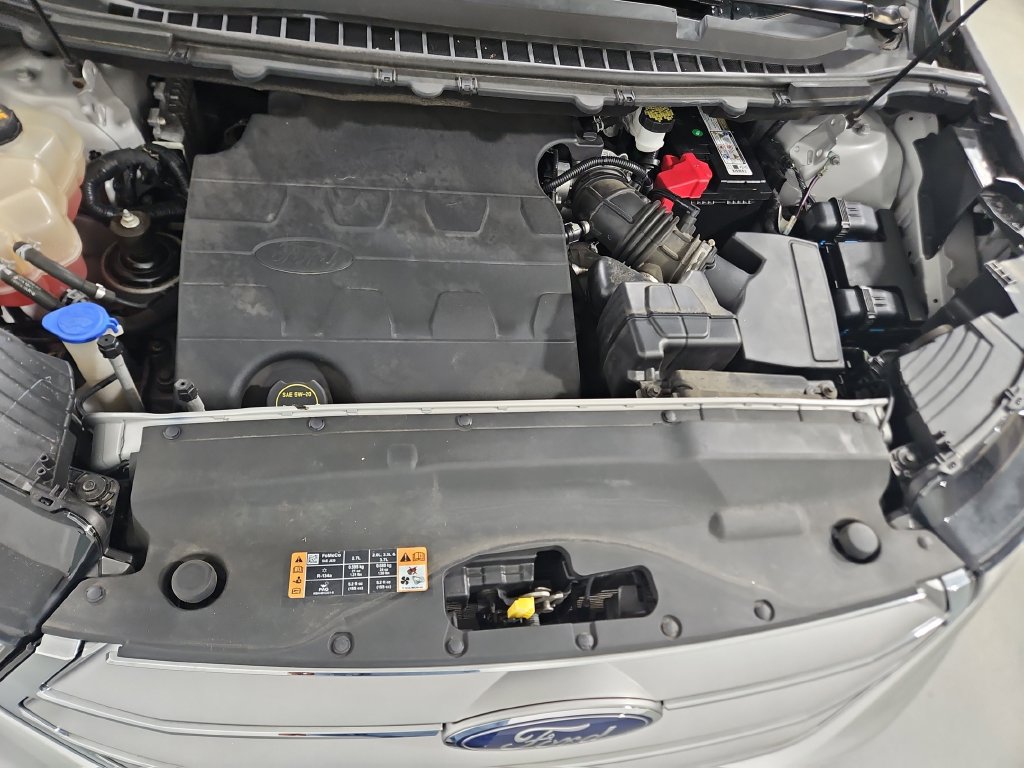 Used 2018 Ford Edge Titanium AWD/4WD image 21