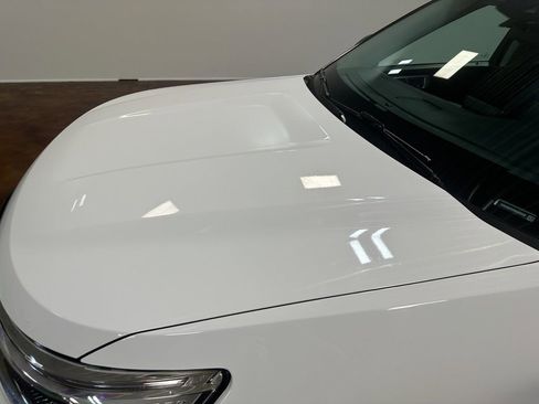 Used 2022 Ford Explorer XLT image 52