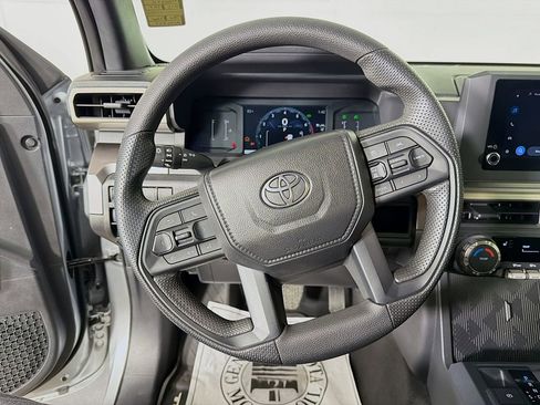Used 2025 Toyota Tacoma SR5 AWD/4WD image 13