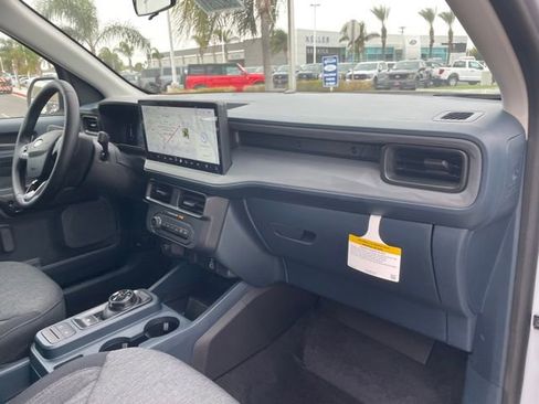 New 2025 Ford Maverick XLT w/ XLT Luxury Package image 26