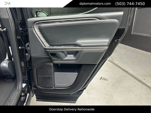 Used 2022 Rivian R1T Launch Edition image 34