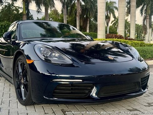 Used 2017 Porsche 718 Cayman RWD image 4