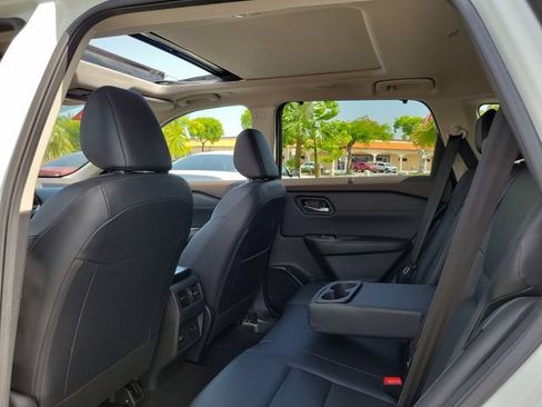 Used 2023 Nissan Rogue SL w/ SL Premium Package AWD/4WD image 14