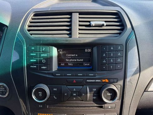 Used 2017 Ford Explorer XLT AWD/4WD image 20