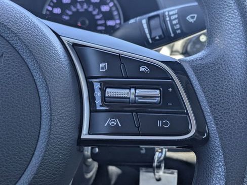 Used 2024 Kia Forte LXS image 22