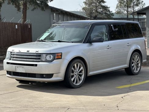 Used 2011 Ford Flex Titanium w/ Trailer Tow Pkg Class III image 2