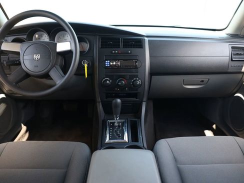 Used 2005 Dodge Magnum SE RWD image 13