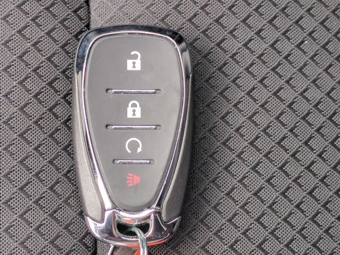 Used 2023 Chevrolet TrailBlazer RS FWD image 24