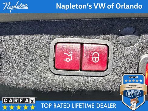 Used 2020 Mercedes-Benz C 300 Sedan image 30