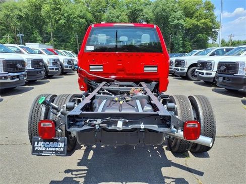 New 2025 Ford F550 4x4 Crew Cab image 5