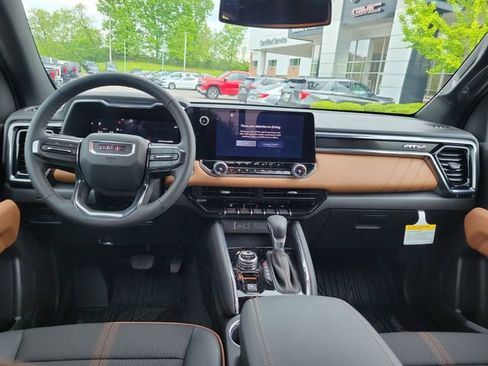 New 2026 GMC Canyon AT4 AWD/4WD image 7