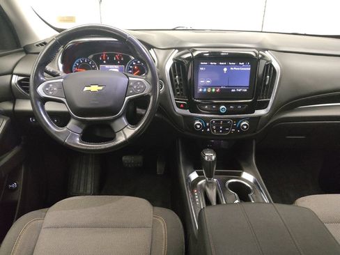 Used 2020 Chevrolet Traverse LT image 22