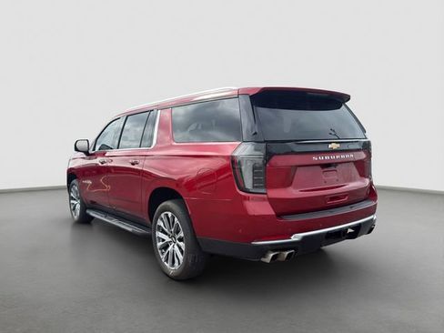 Used 2025 Chevrolet Suburban High Country w/ Sun And Tow Package AWD/4WD image 4