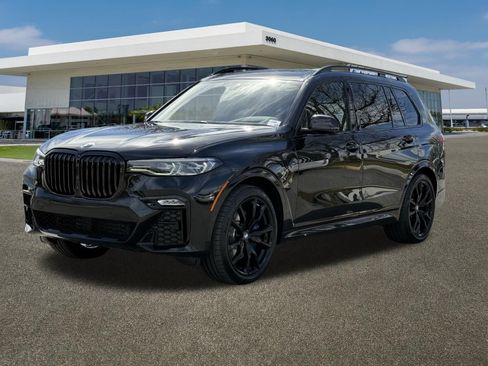 Certified 2022 BMW X7 xDrive40i w/ M Sport Package image 4
