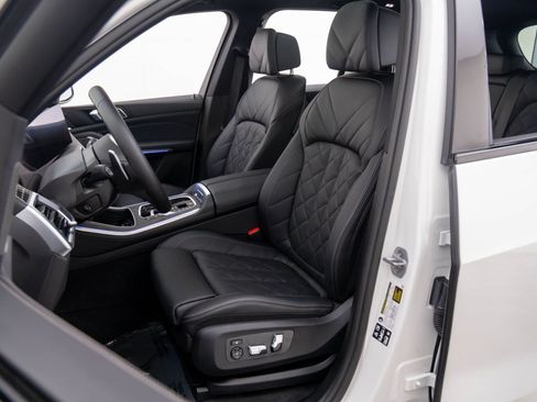 Certified 2025 BMW X5 M60i w/ Climate Comfort Package image 16