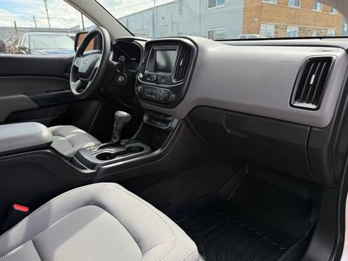 Used 2018 Chevrolet Colorado W/T w/ WT Convenience Package RWD image 27