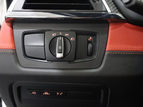 Used 2019 BMW M4 Convertible w/ Executive Package image 25