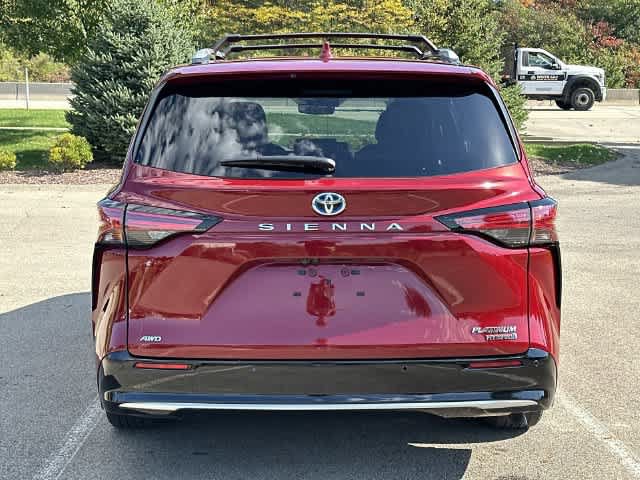 Used 2023 Toyota Sienna Platinum AWD/4WD image 4
