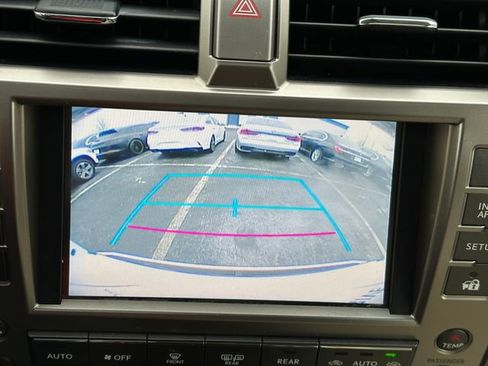 Used 2017 Lexus GX 460 460 image 29