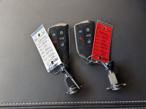 Used 2024 Volkswagen Atlas SEL Premium R-Line AWD/4WD image 38