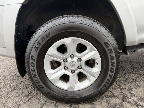 Used 2021 Toyota 4Runner SR5 Premium w/ Moonroof Package image 10