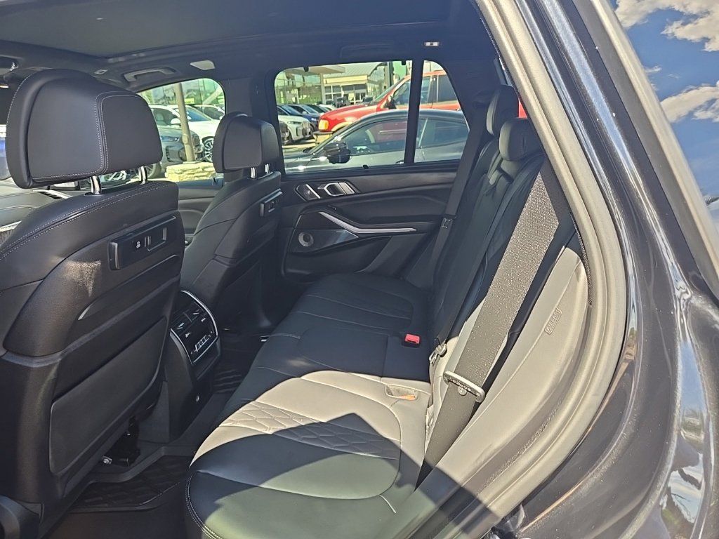 Certified 2023 BMW X5 M50i w/ Executive Package AWD/4WD image 6