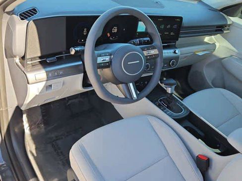 New 2026 Hyundai Kona SE image 10