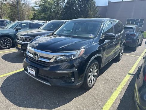 Used 2020 Honda Pilot EX image 2