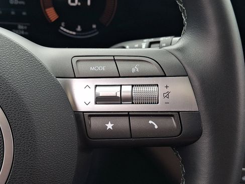 Certified 2025 Hyundai Kona SEL AWD/4WD image 21