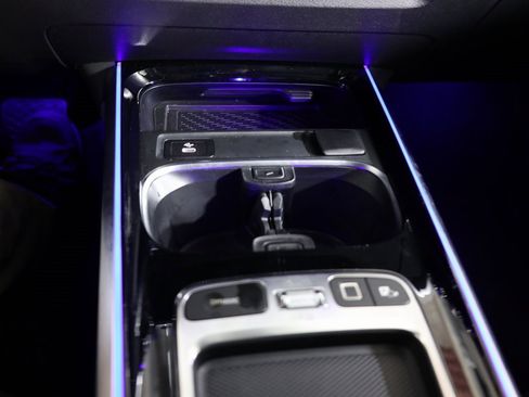 Certified 2025 Mercedes-Benz GLB 250 4MATIC image 19