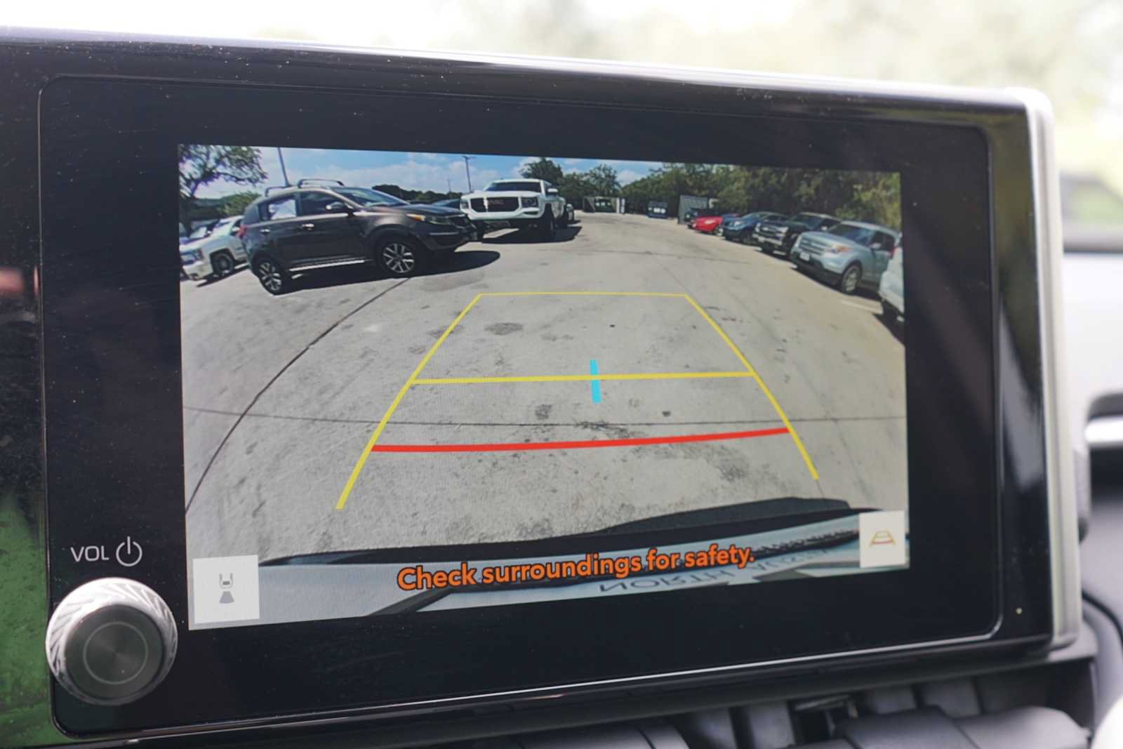 Used 2025 Toyota RAV4 XLE FWD image 10