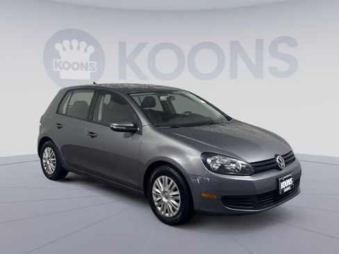 Used 2013 Volkswagen Golf 4-Door FWD image 10