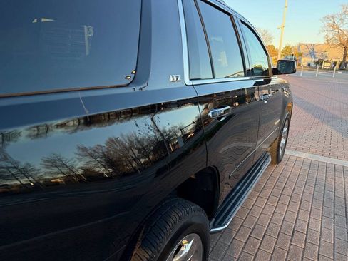 Used 2016 Chevrolet Tahoe LTZ AWD/4WD image 8