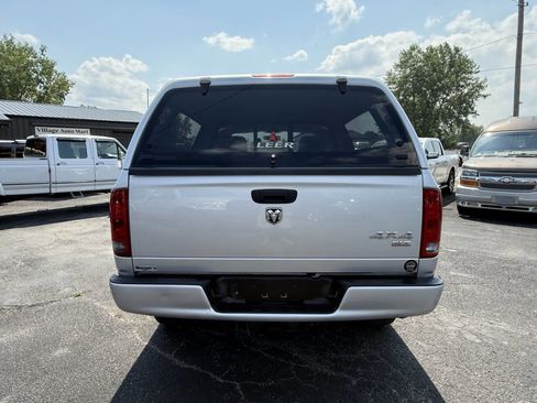 Used 2005 Dodge Ram 1500 Truck SLT image 4